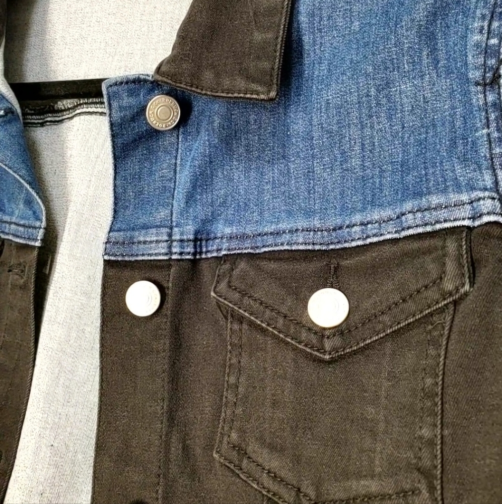 Roebuck & Co. Block color denim jacket - Picture 2 of 4